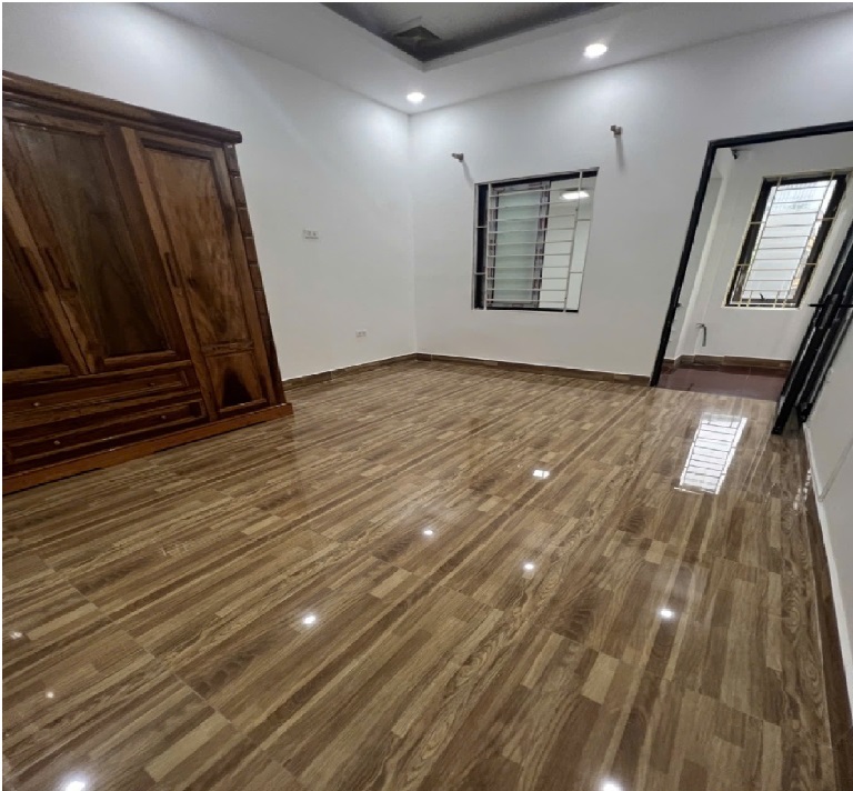 CC nhờ Bán nhà Trương Định, Kim Đồng. DT 56m, Ngõ thông, KD, Ô tô đỗ Cổng Chỉ hơn 6 tỷ